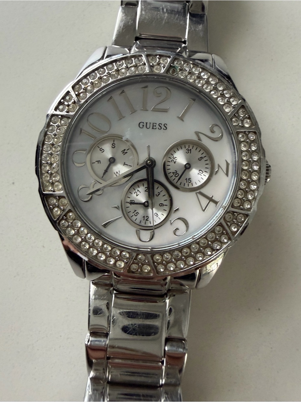 GUESS W12507L1 Stainless Steel Crystal Bezel Quartz Water Resist Case 38MM Watch